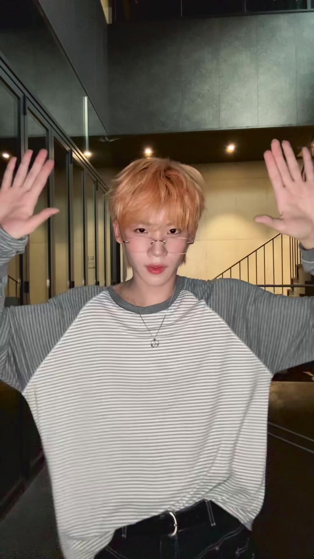 @CLOSE YOUR EYES