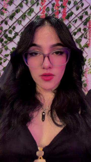 @Isabella Uzcategui (pingui🐧)
