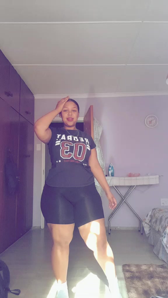 @hayla.xo.