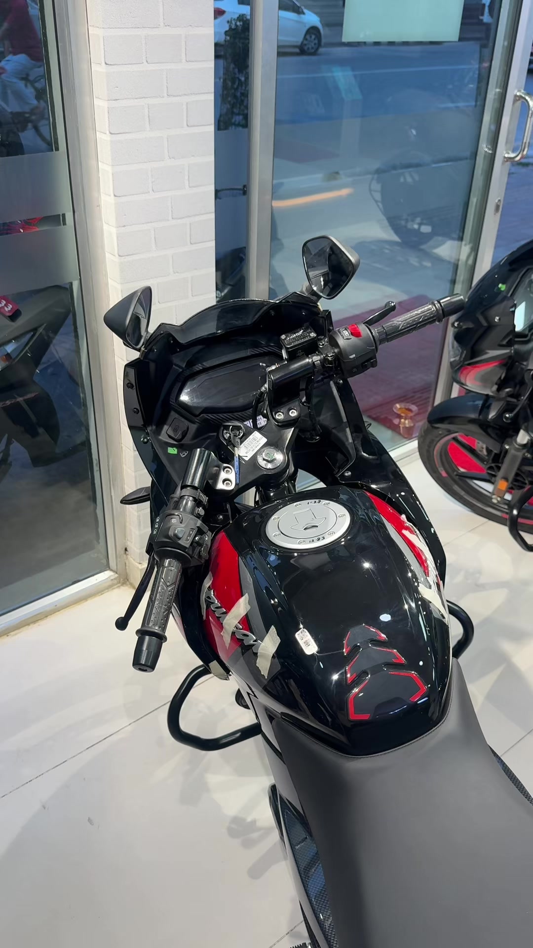 @Bajaj Battisputali