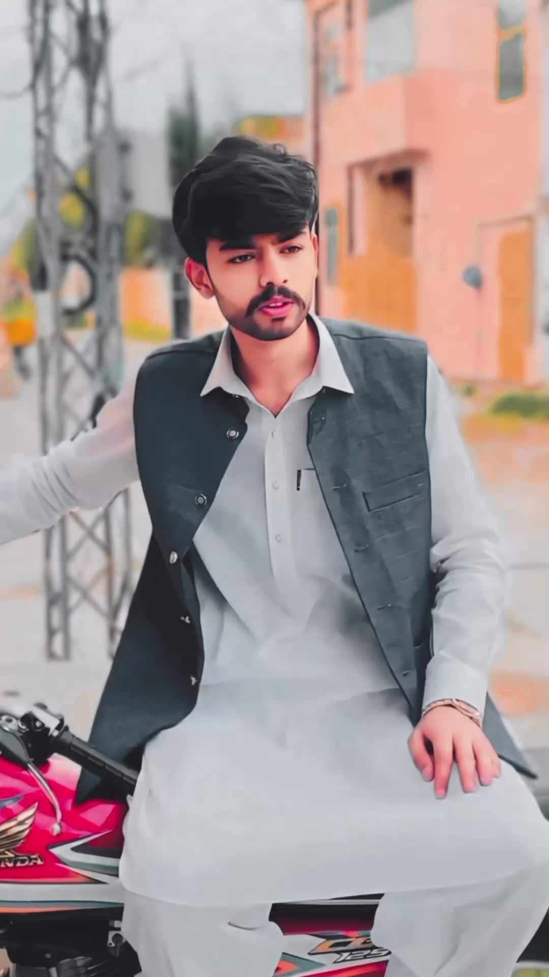 @👑اعوان زادہ👑