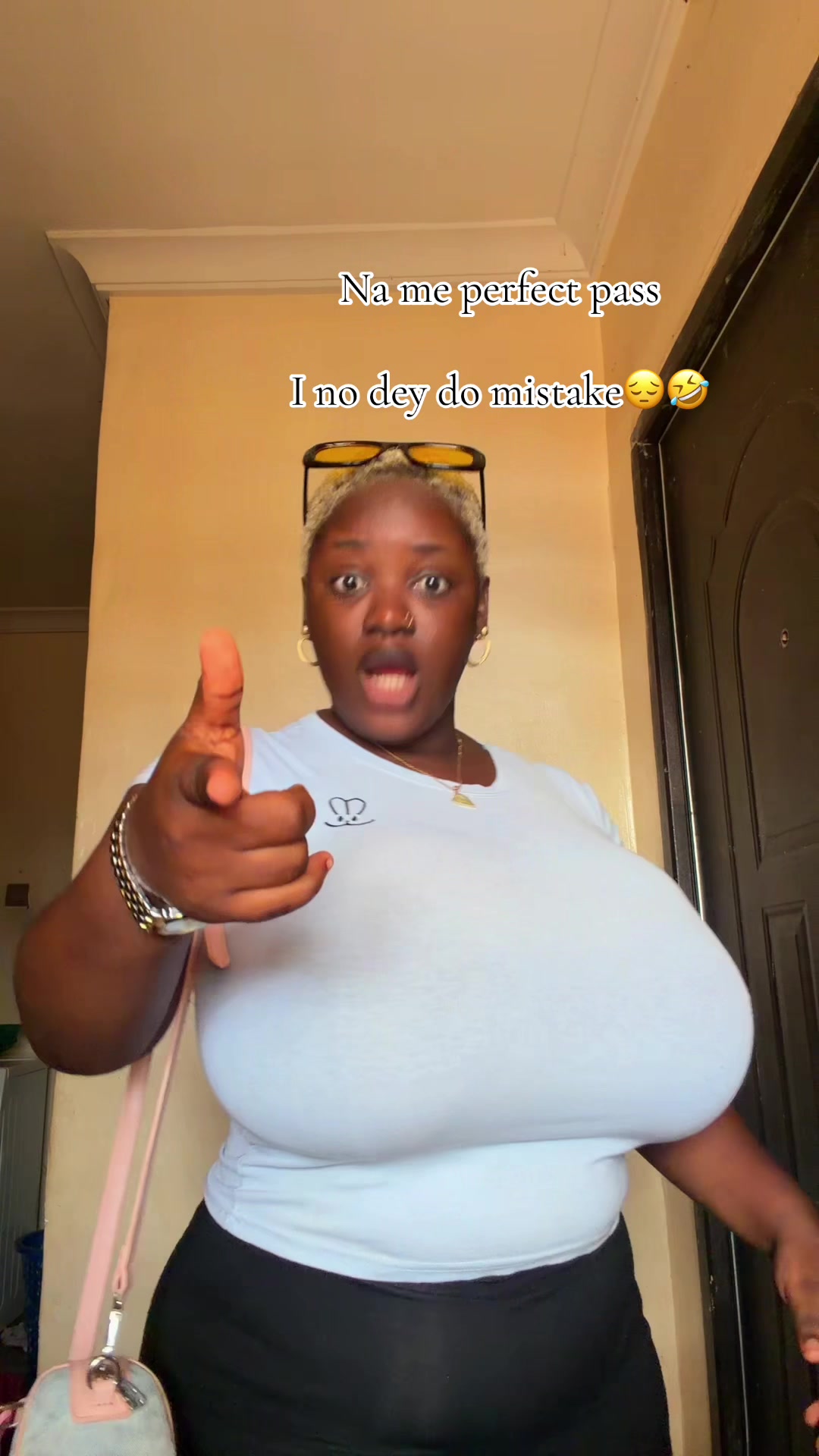 @عائشة
