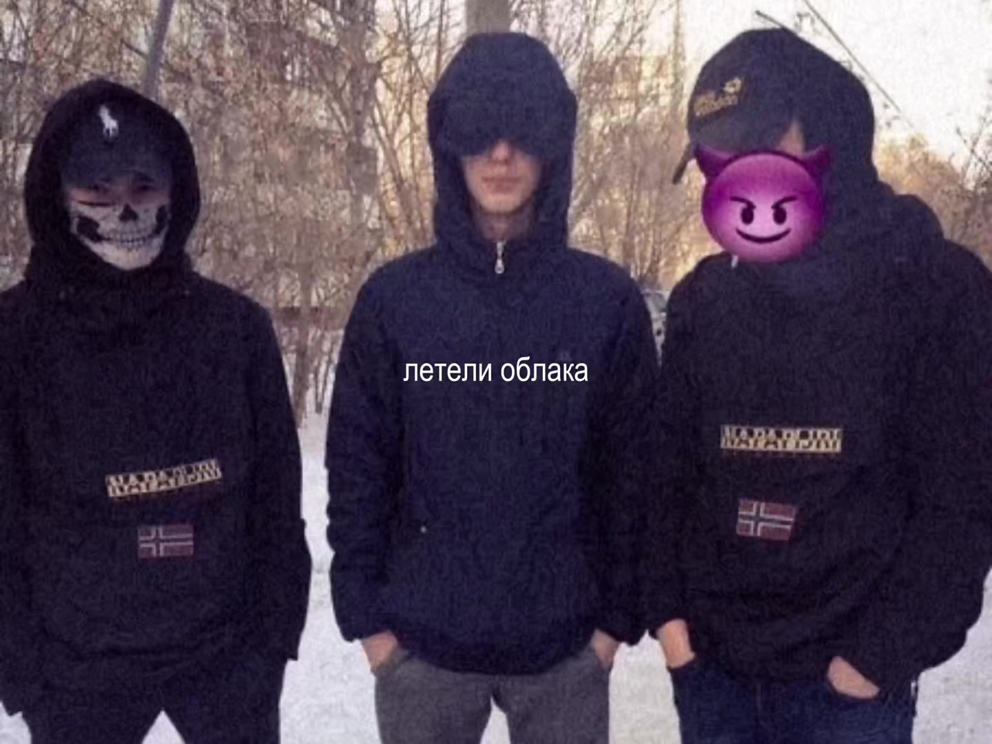 @𝑀 🤍