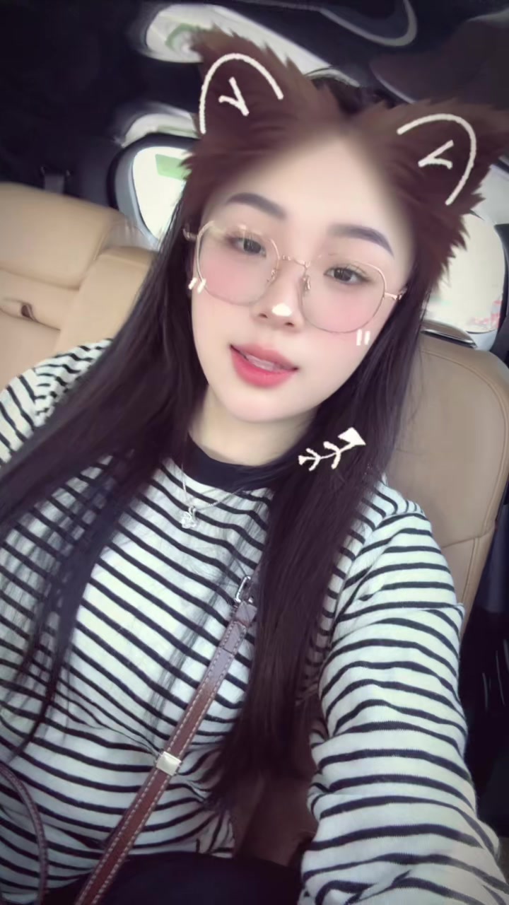@Tuyết Hoa 🎀
