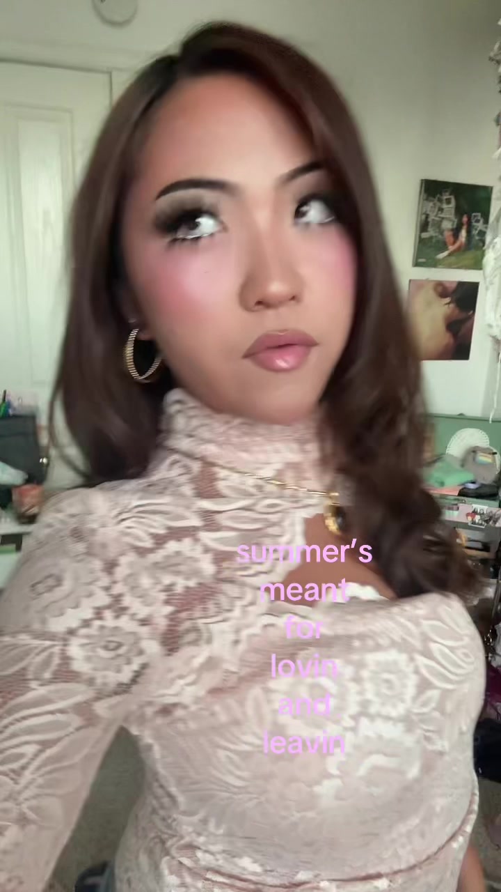 @<3