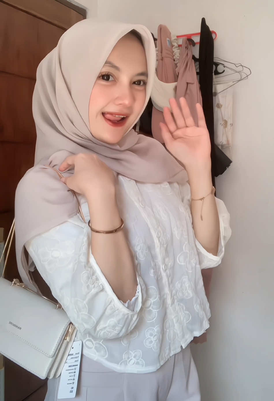 @𝑫𝒆𝒍𝒚𝒂𝑫𝒍𝒗𝒏𐙚˚