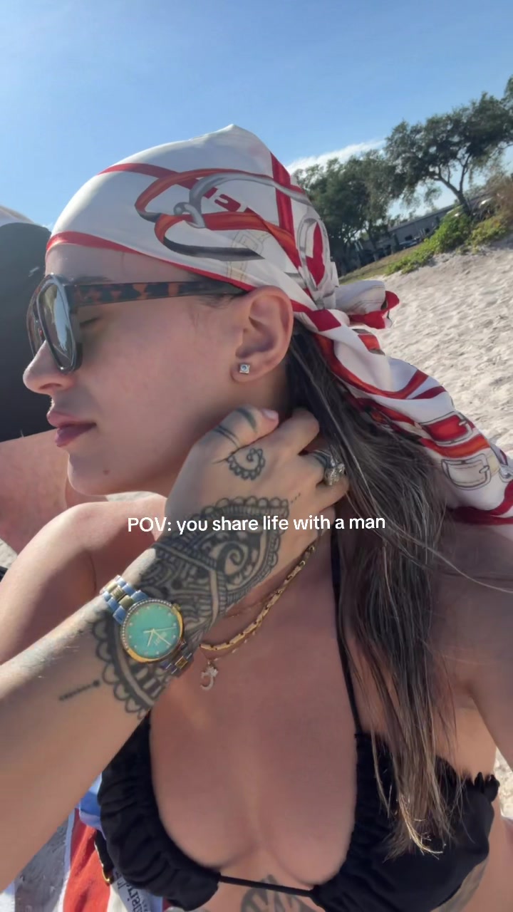 @carlyelizabeth777