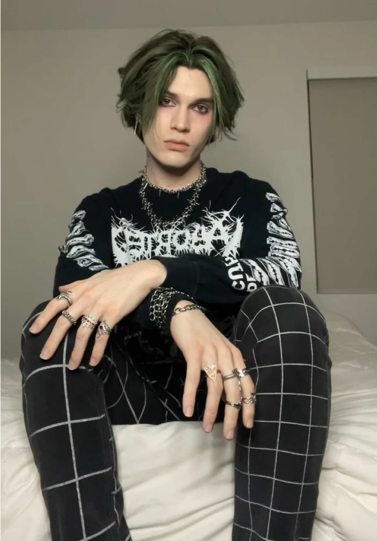 @vvampires13lood
