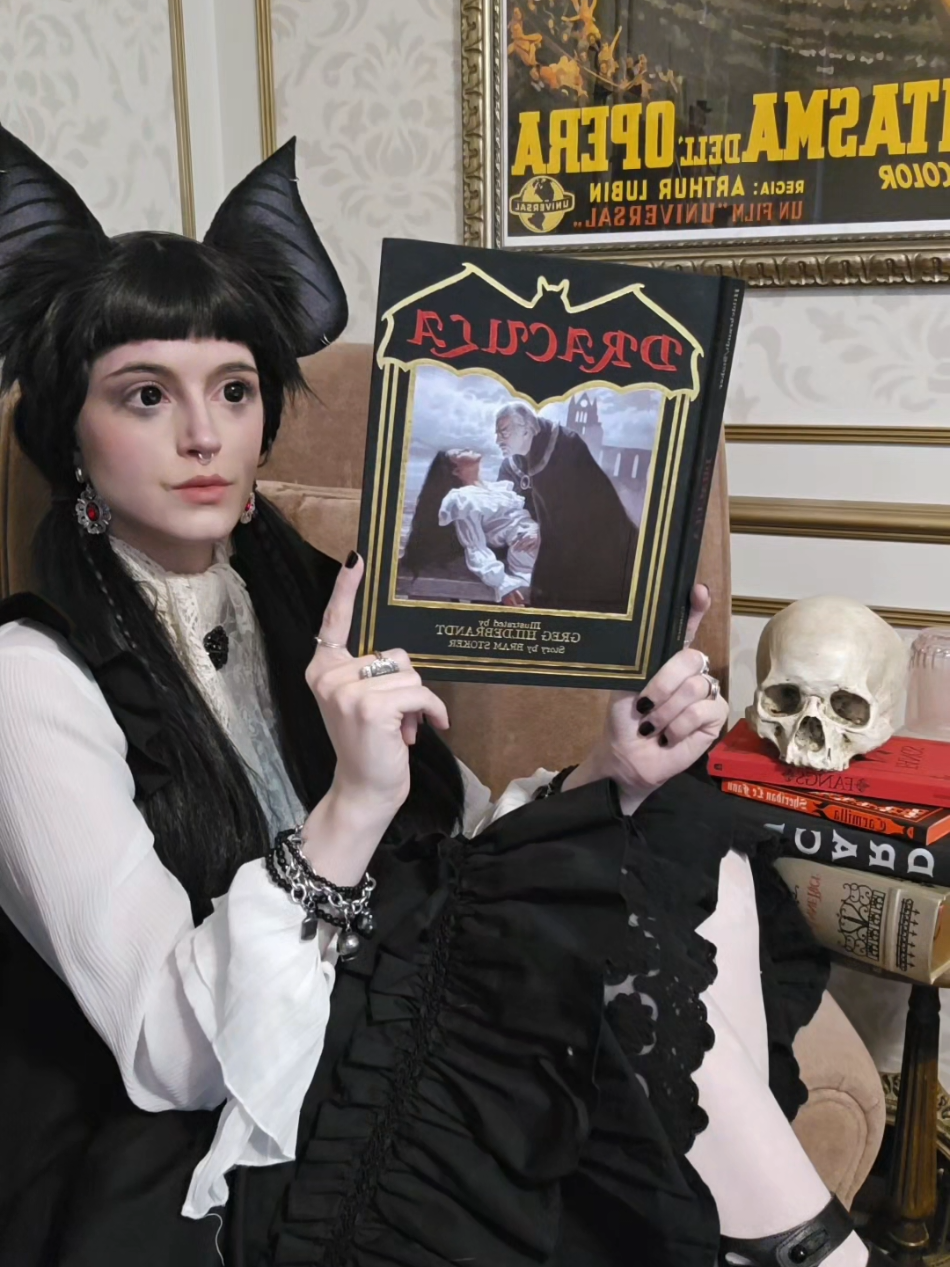 @maudlinoddity