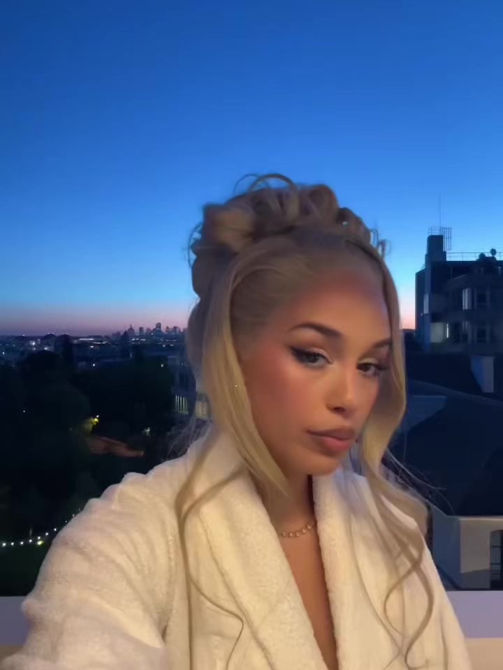 @Snowflake_kisses