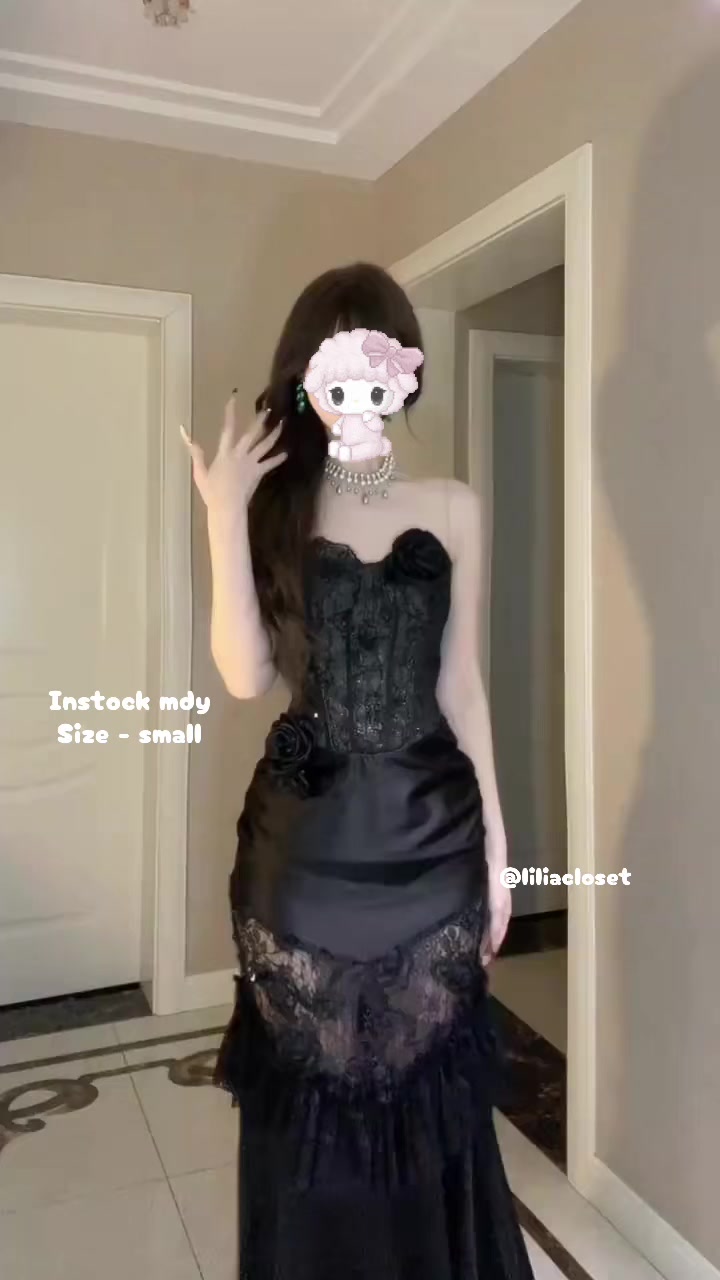 @LiliaCloset