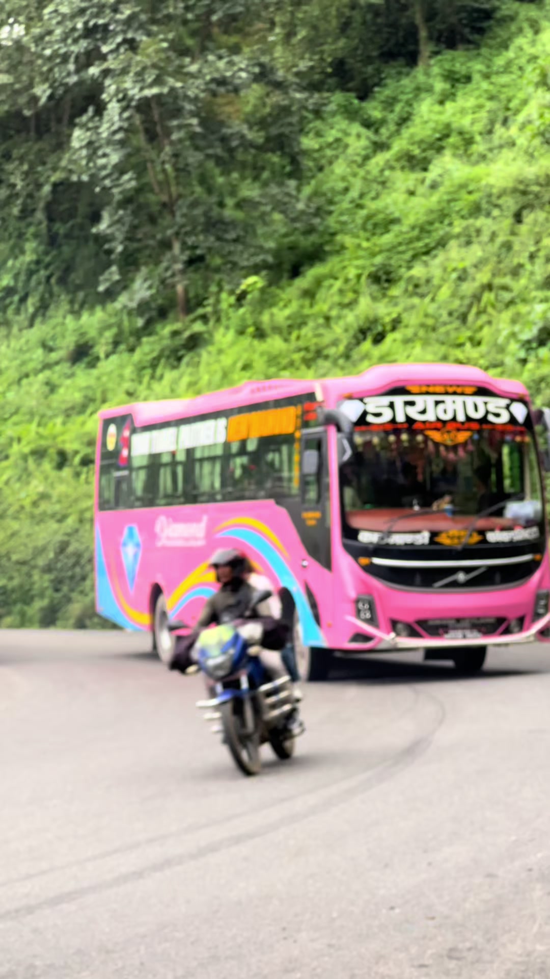 @Deluxe Bus Of Nepal🇳🇵🇳🇵