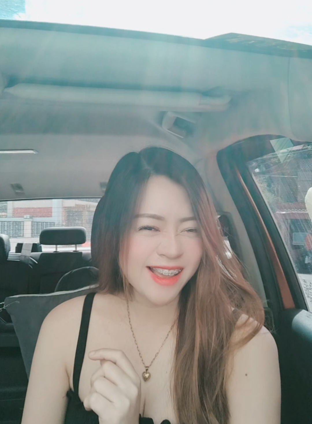 @--🇦 🇳 🇳 🇪 --