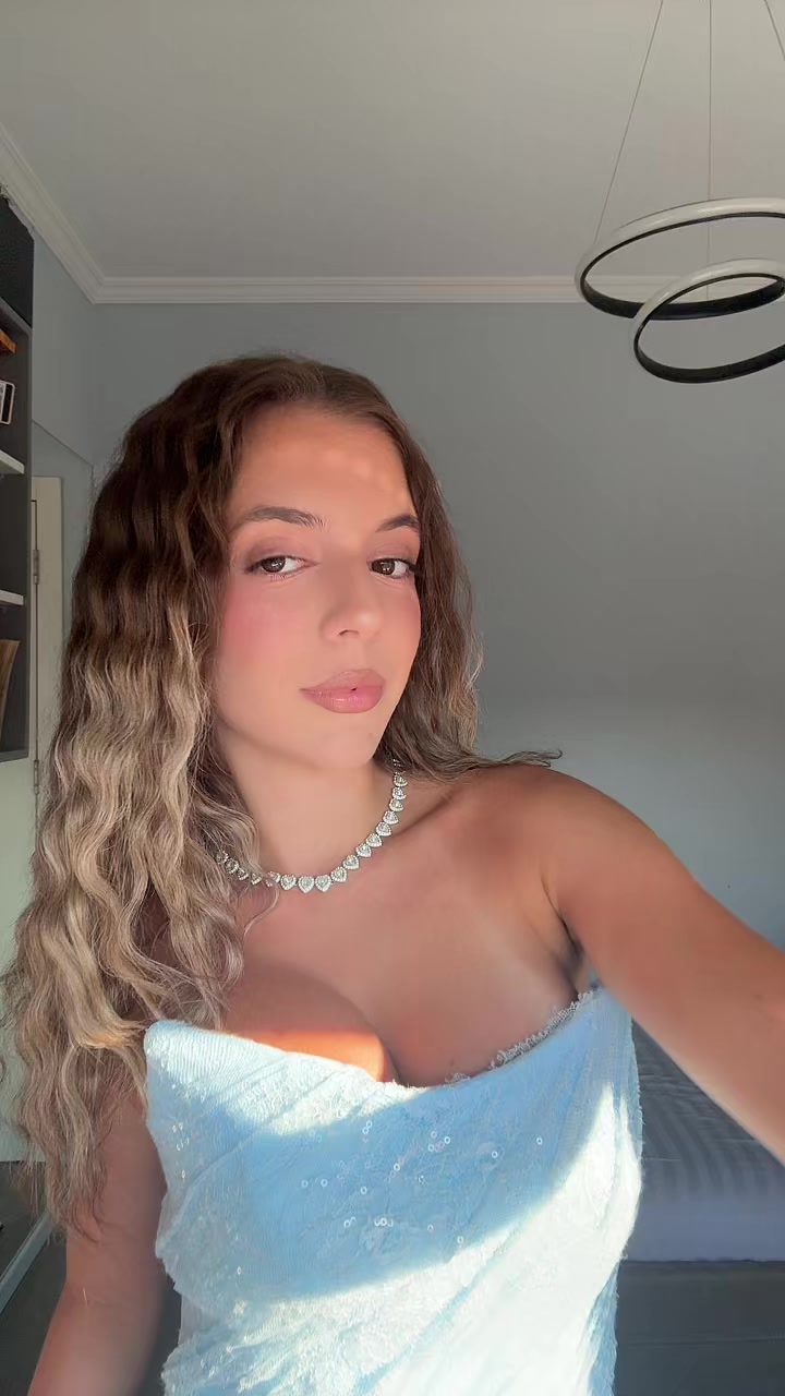 @𝑫
