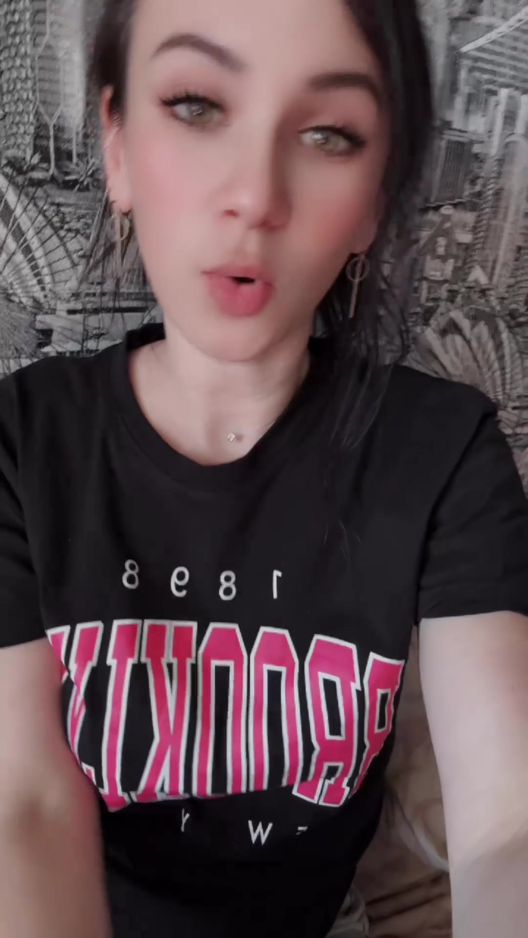 @Valintina