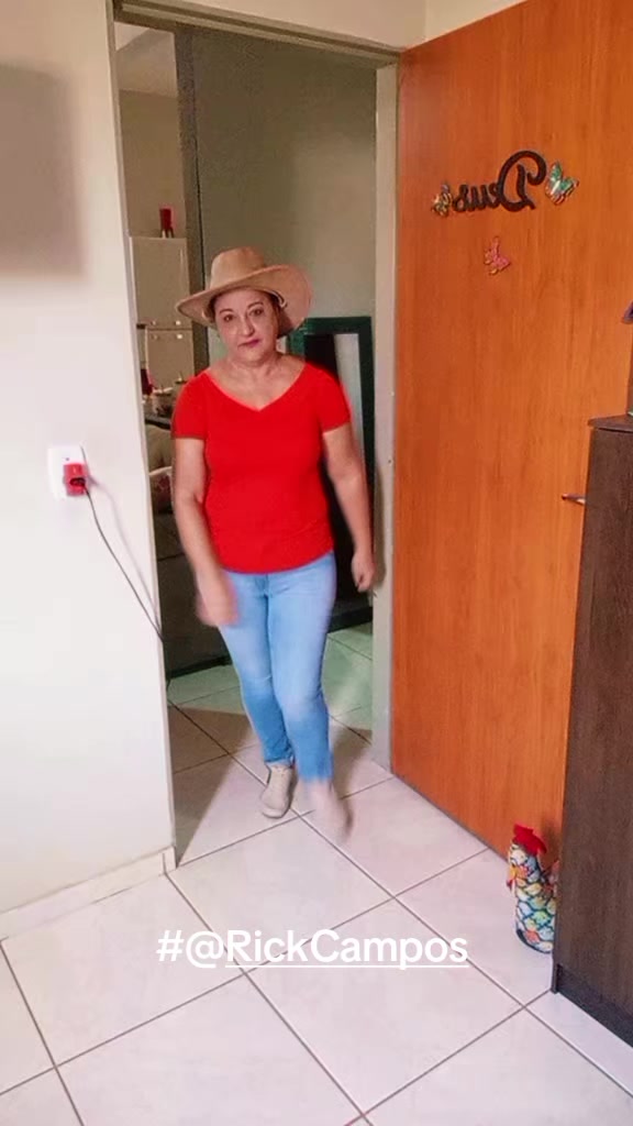 @celiasantos7517