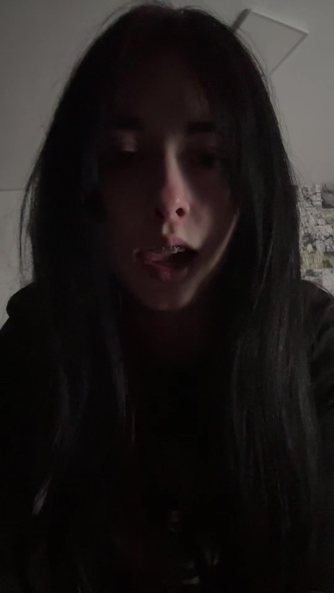 @★/⦻