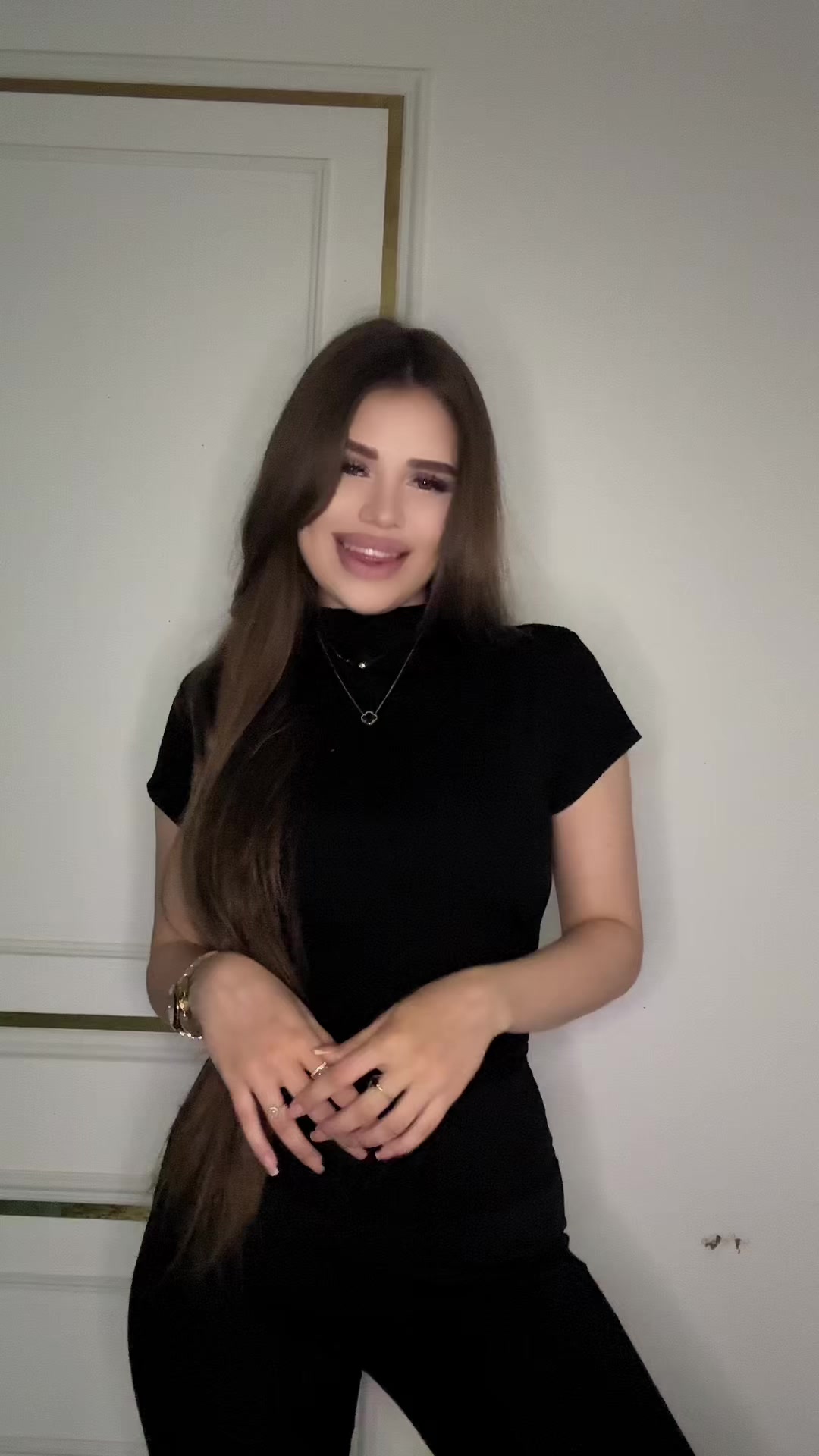 @𝐀𝐫𝐢🤍
