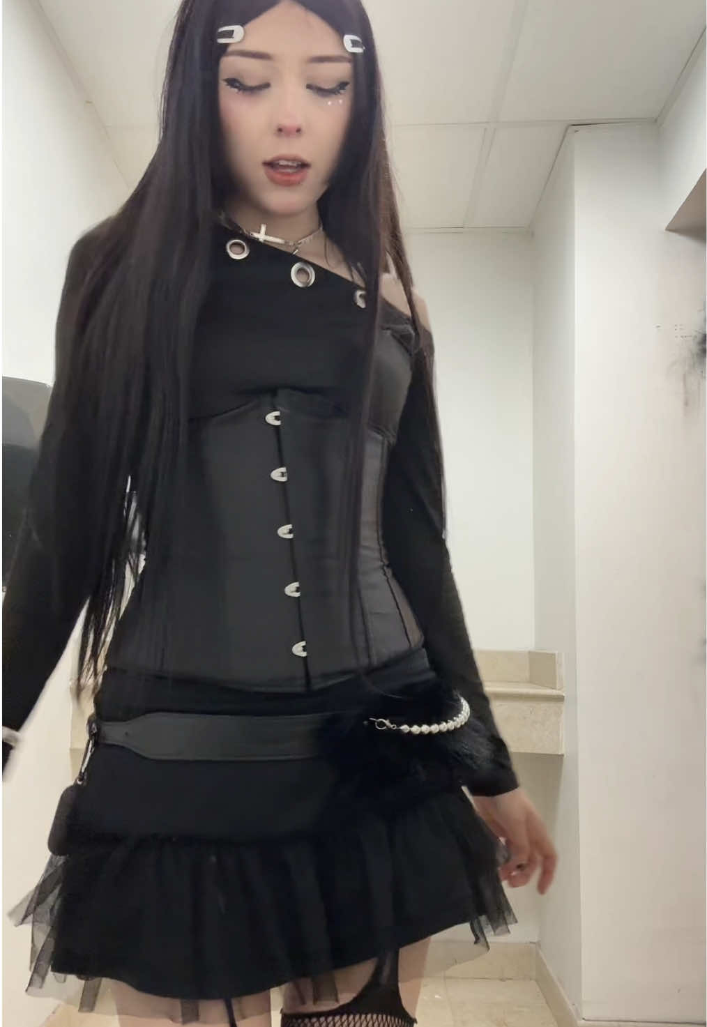@Eternal (•﹏•;)