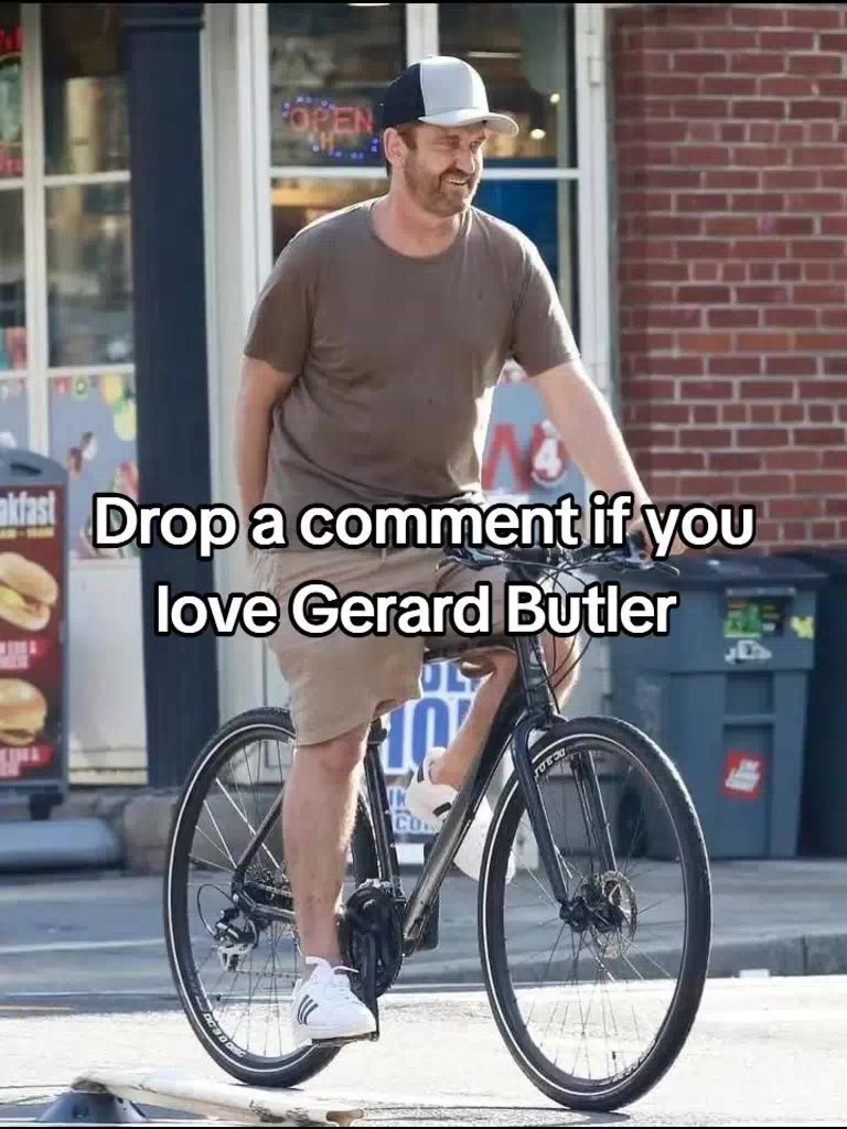 @Gerard Butler official Fanpage
