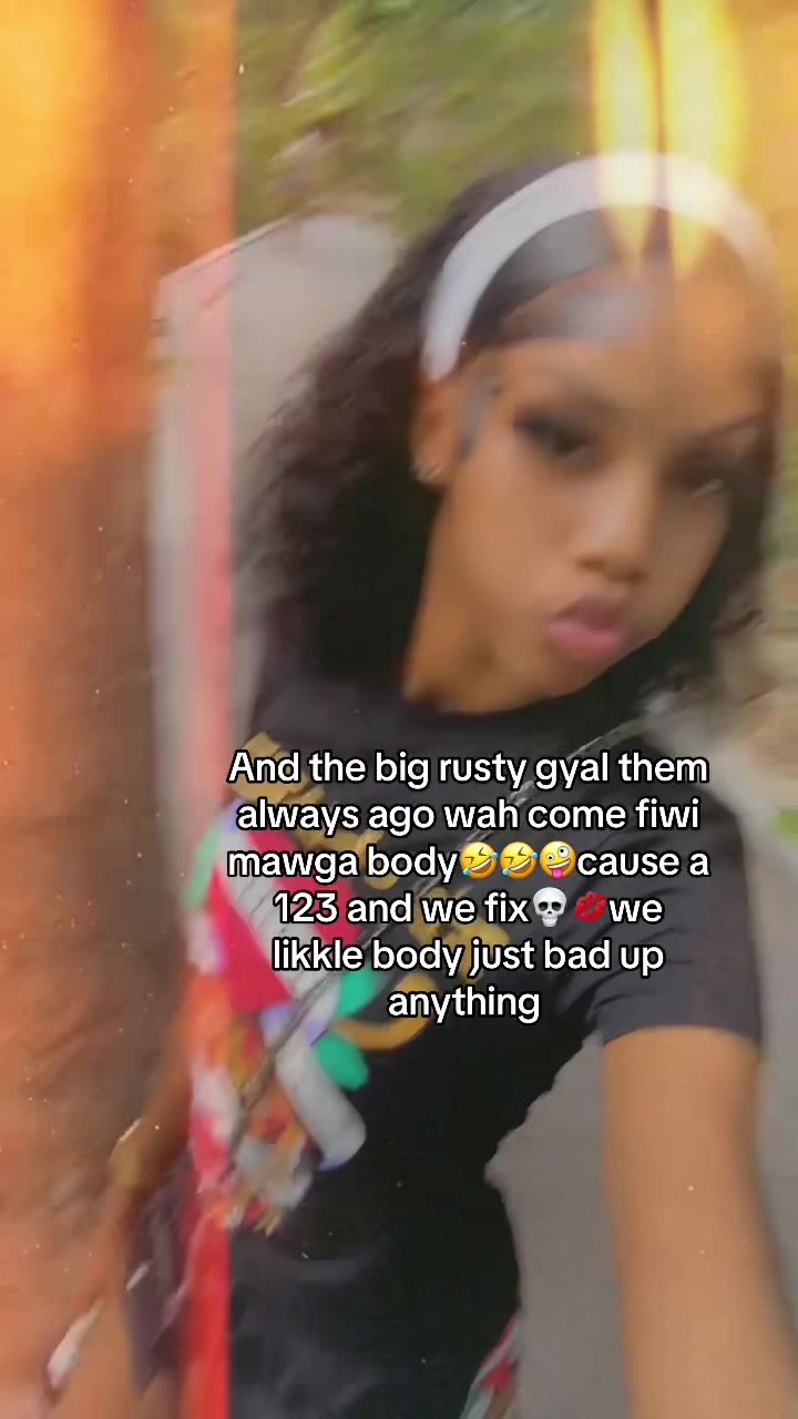 @ᑕᕼᖇIᔕᔕY👻🍭•◡̈•