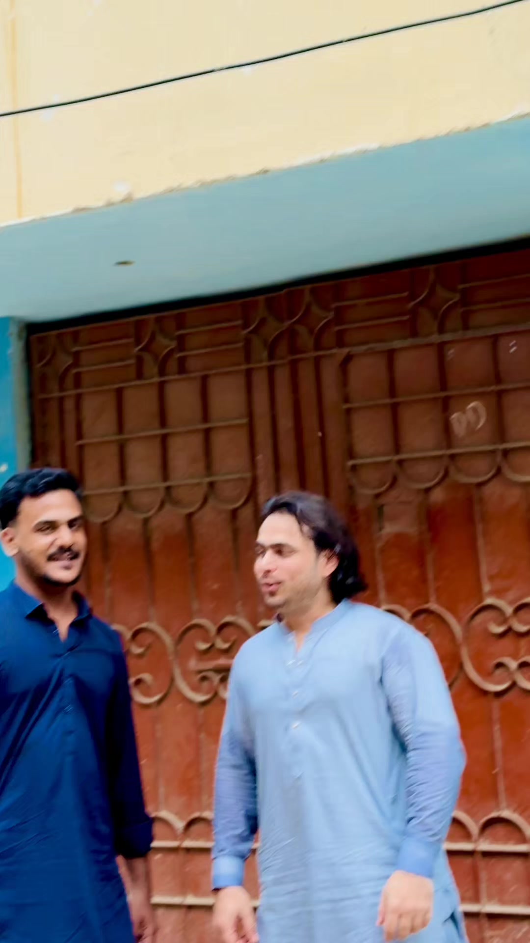 @REHMAN RAJPOOT..!! 👑