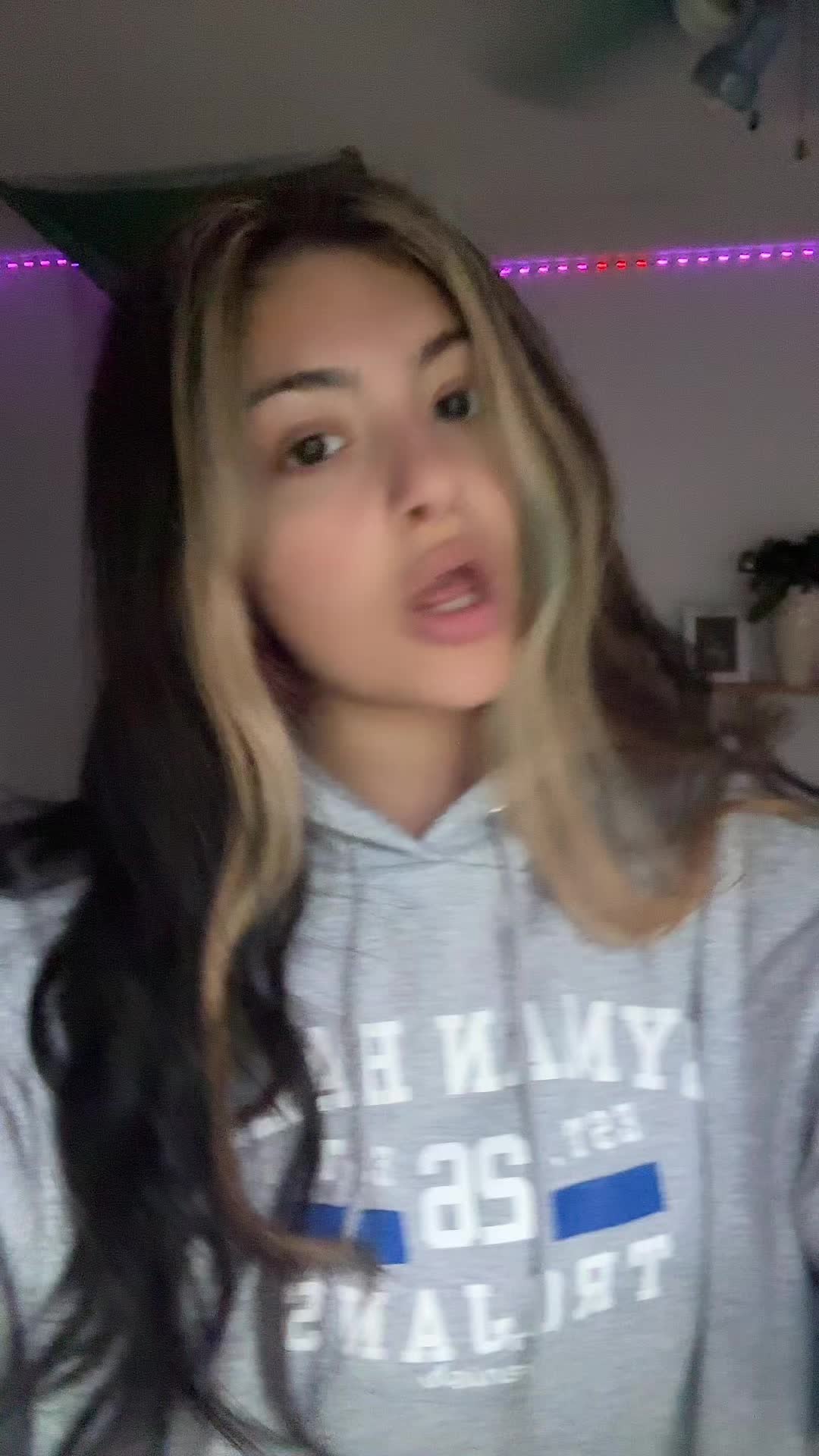 @bombshell
