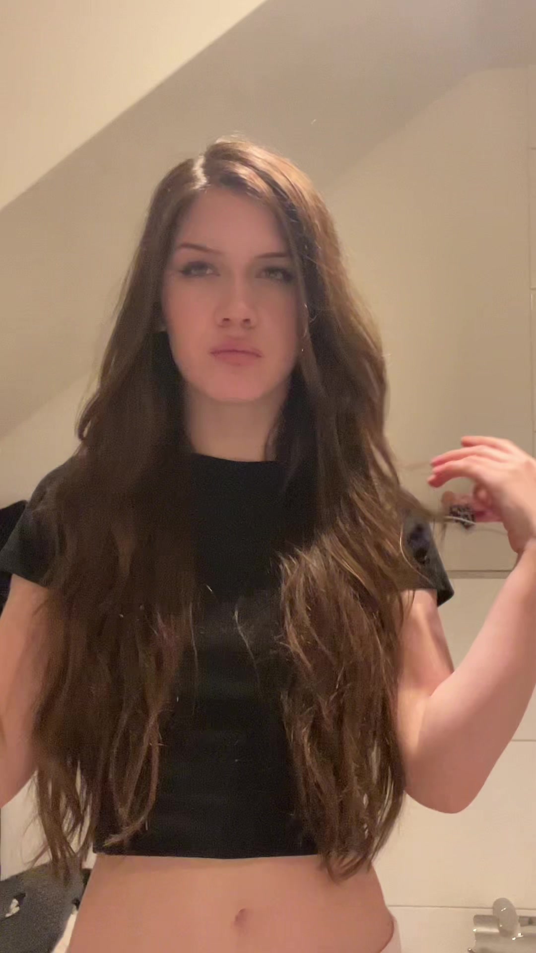 @yes.huuuuush
