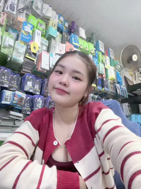 @ມັກກີນເຂົ້າປຽກໄກ່🍜🥤