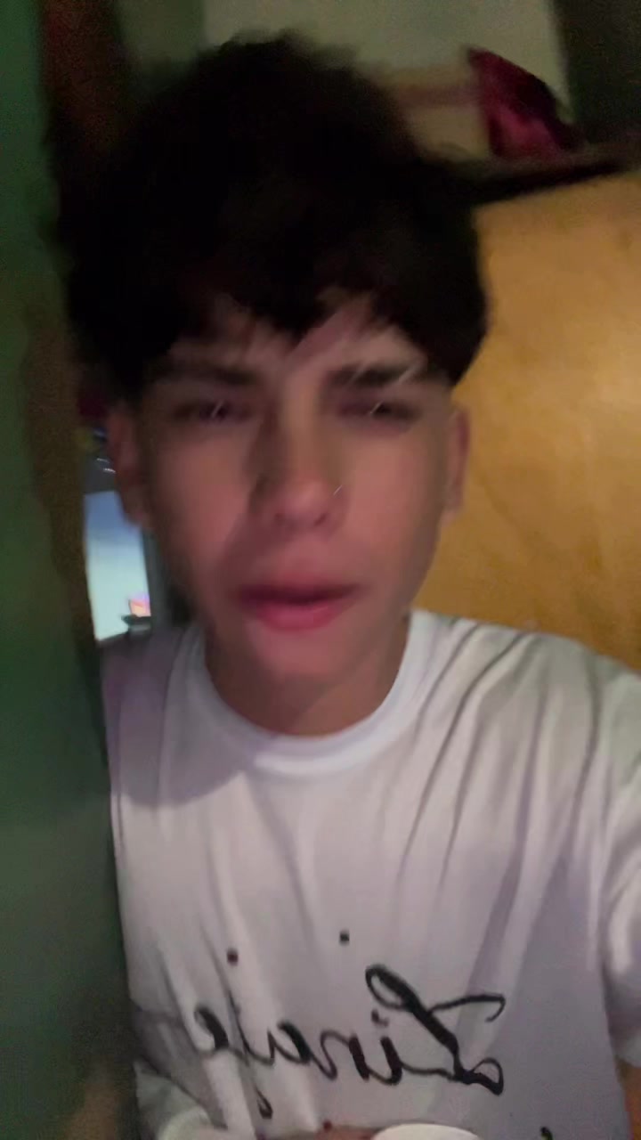 @Manu🦈