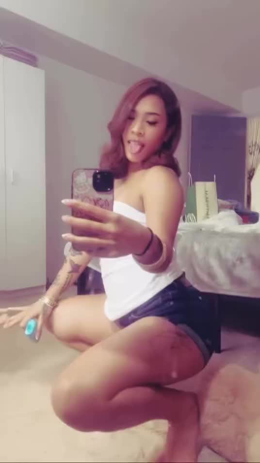 @URBANROYALTYX