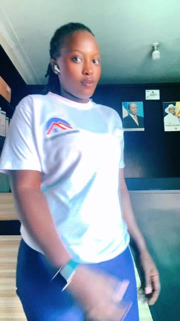 @Wild-Bea 26🦋🇷🇼🇺🇬