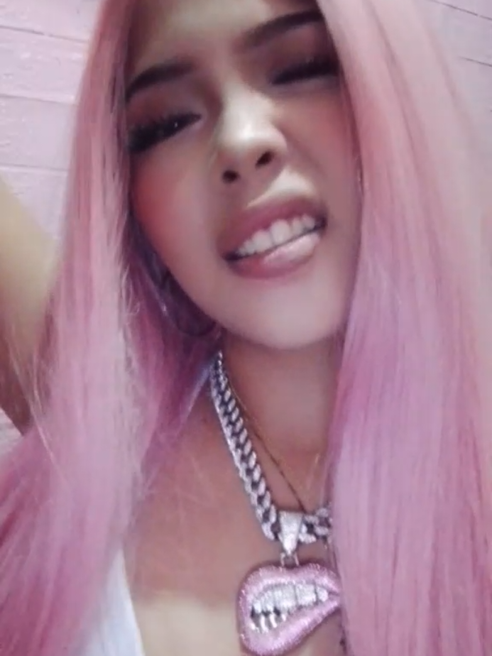 @everybodycallsmebratzbaddiest