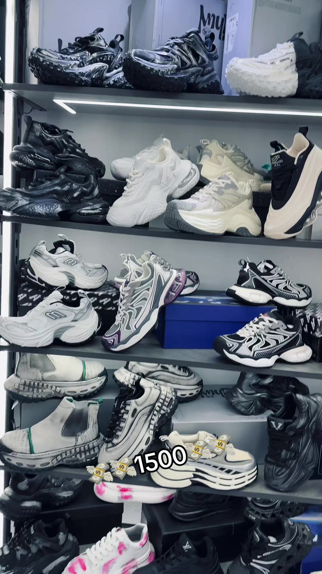 @Manettishoes