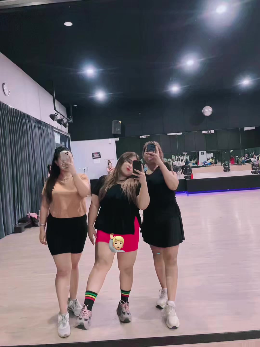 @Ayyuu