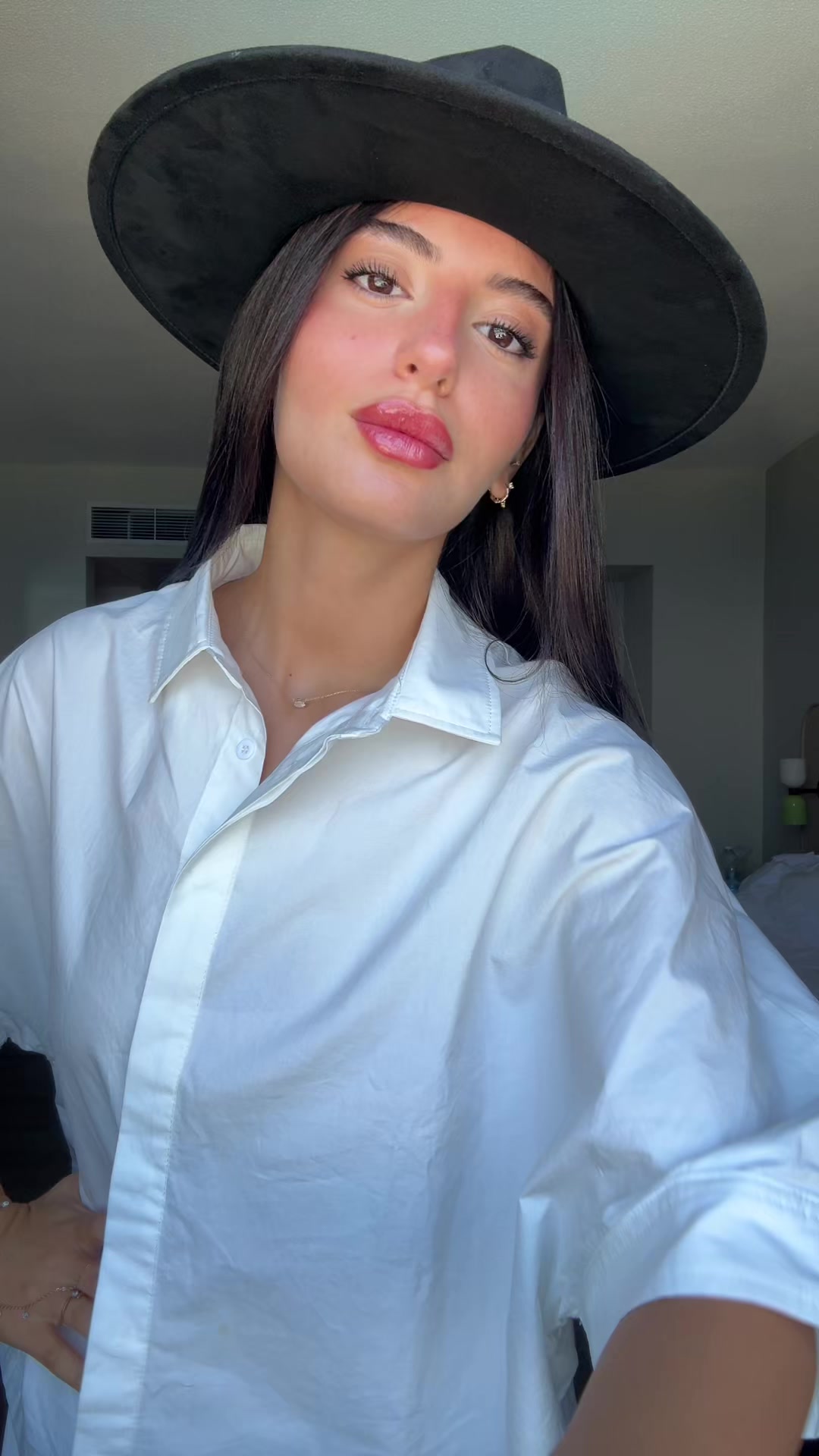 @זאת עם השמלות המפורסמות ✨