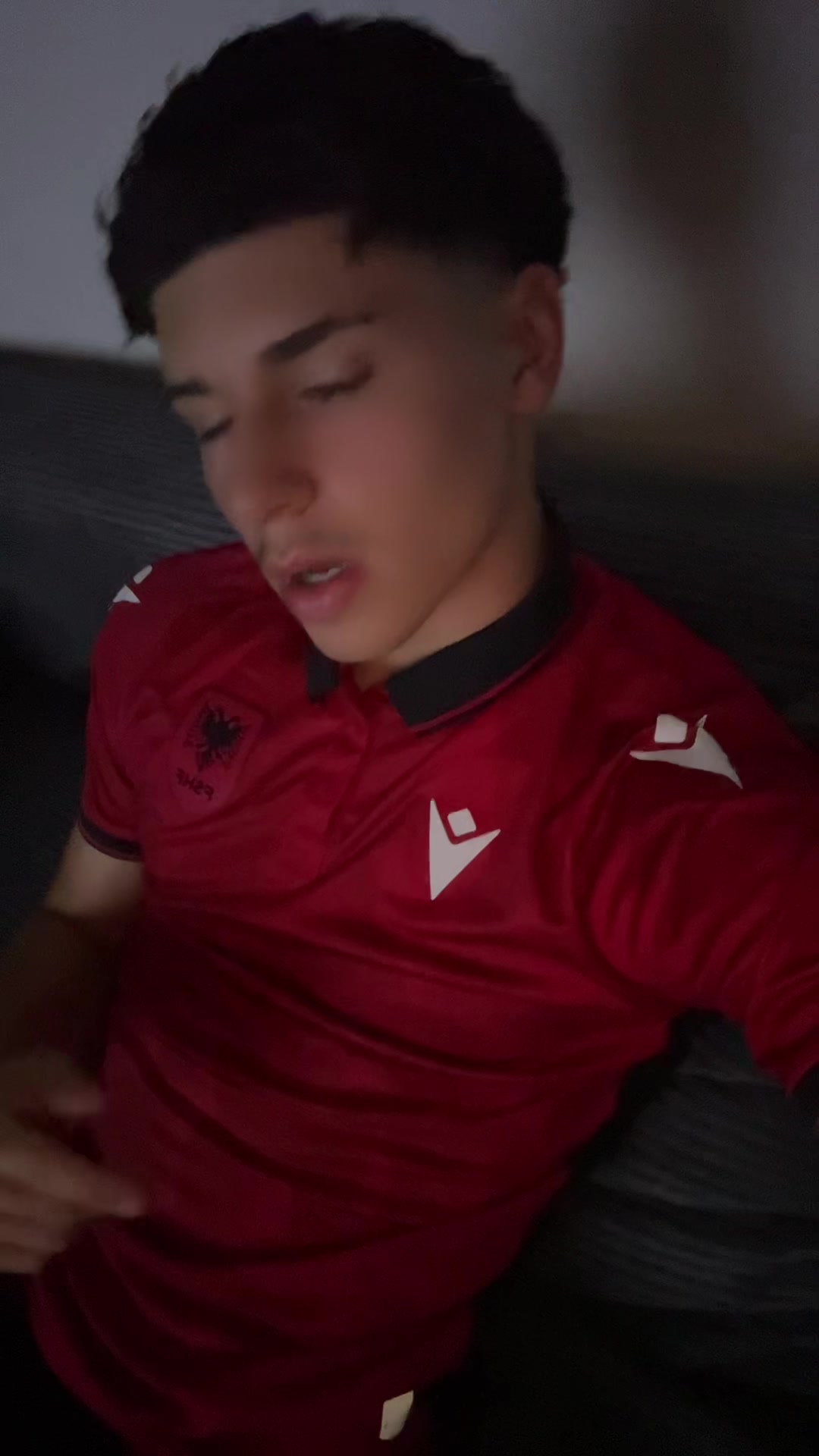 @LA🇦🇱