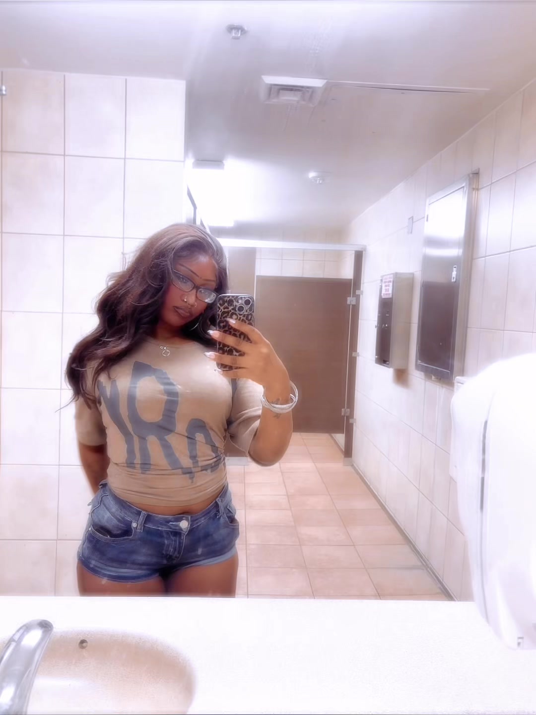 @Helovebarbee