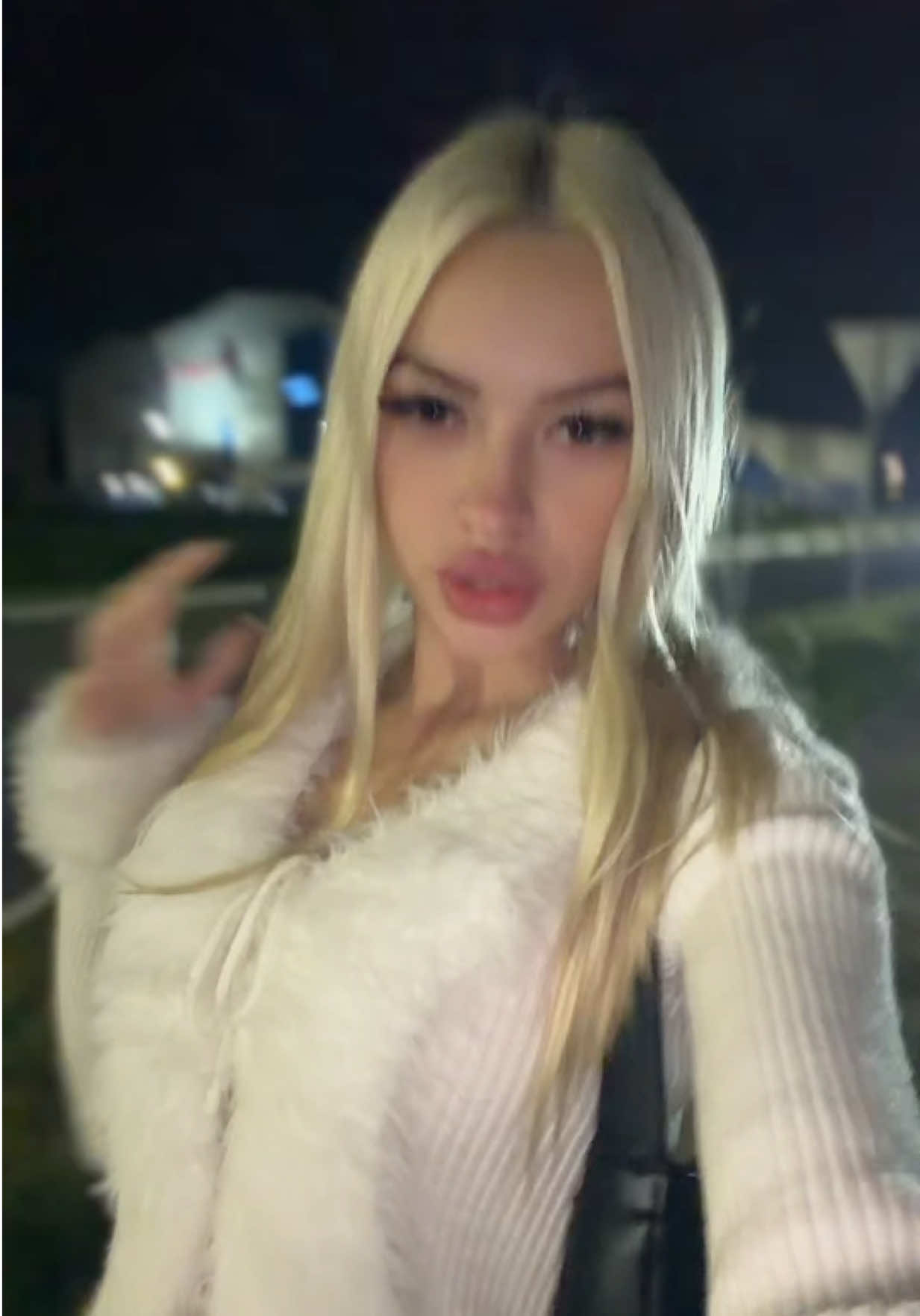 @yll