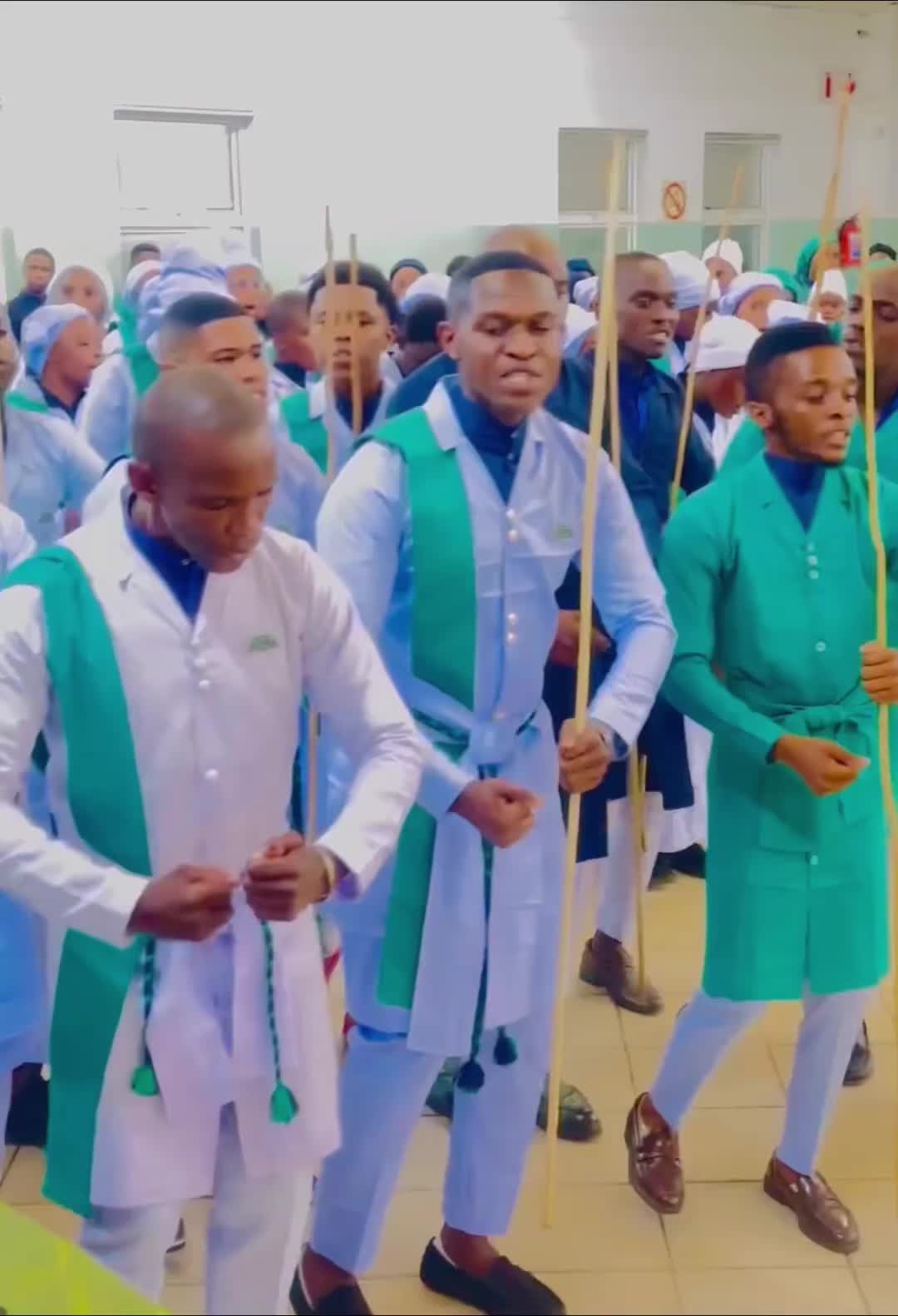 @~Lungisani Mwelase