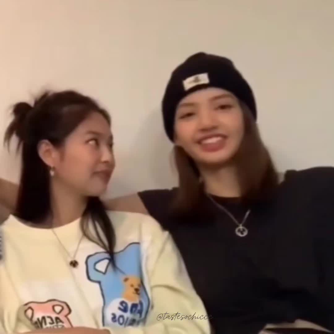 @Valeᡣ𐭩⊹ ࣪౨ৎ˚₊🧸🦋ྀི