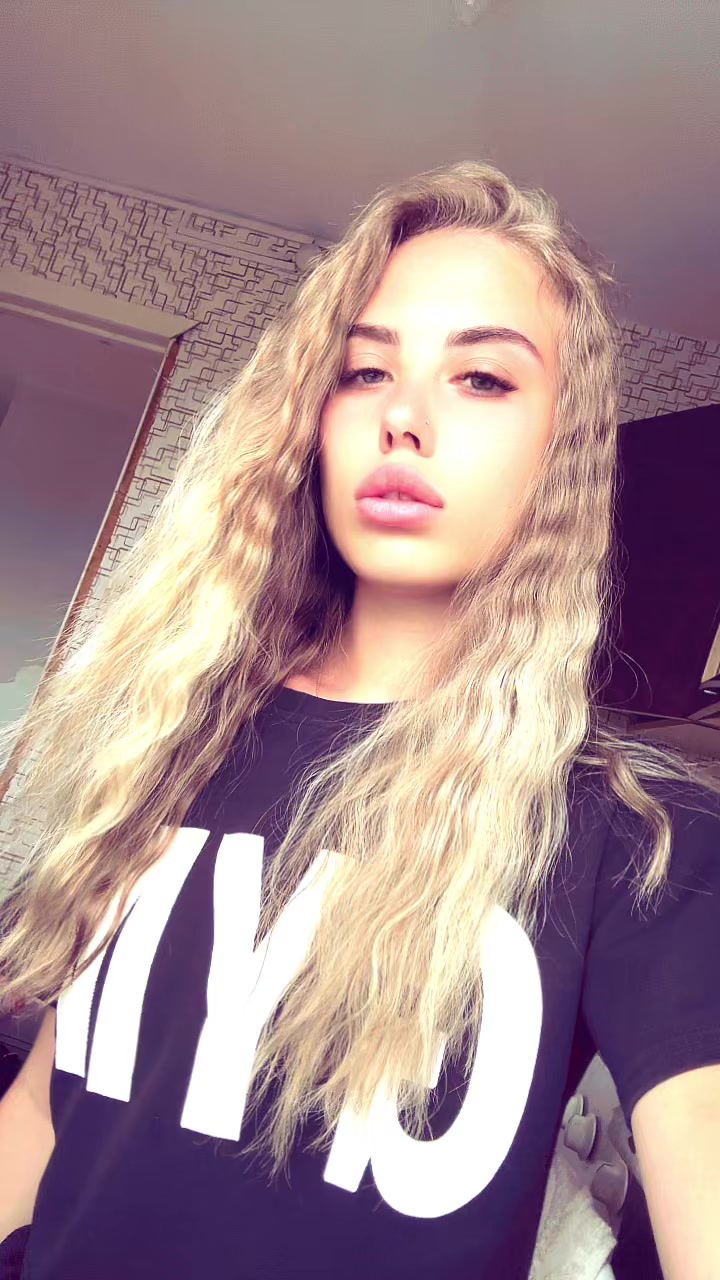 @𝓚𝓪𝓻𝓲𝓷𝓪