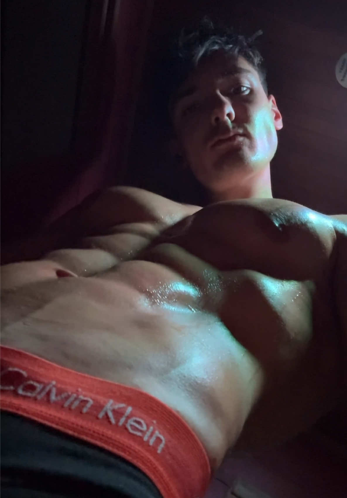 @Levilovesgym