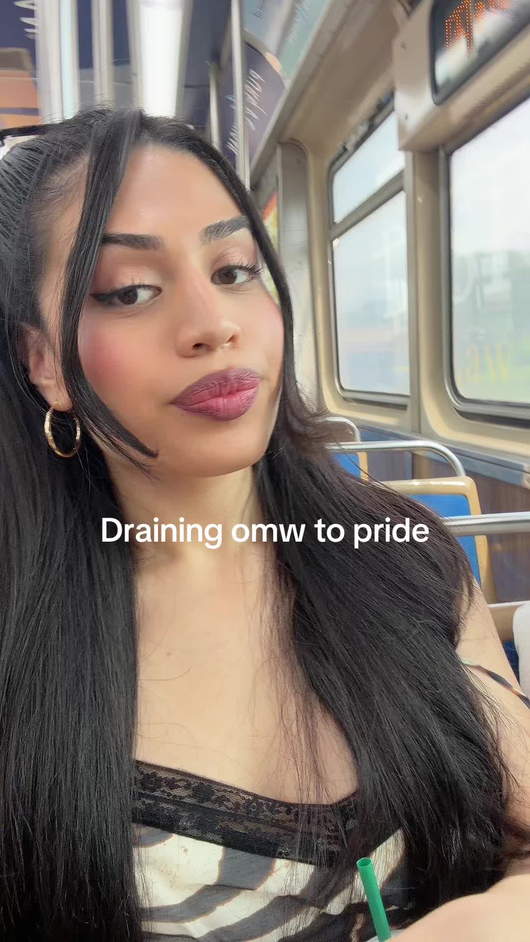 @aurajia_