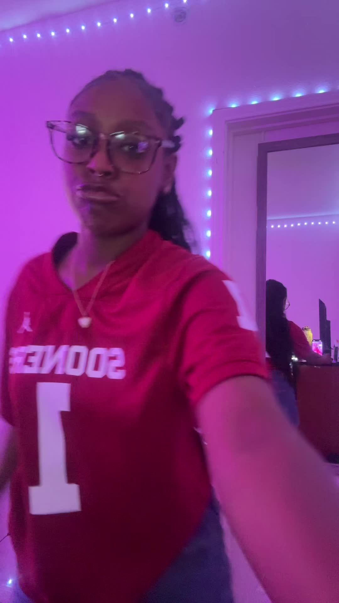 @thtsexyleoooo