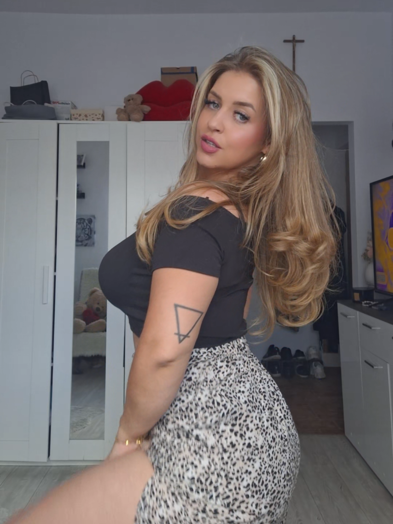 @Ejeeena Myrlak ♑