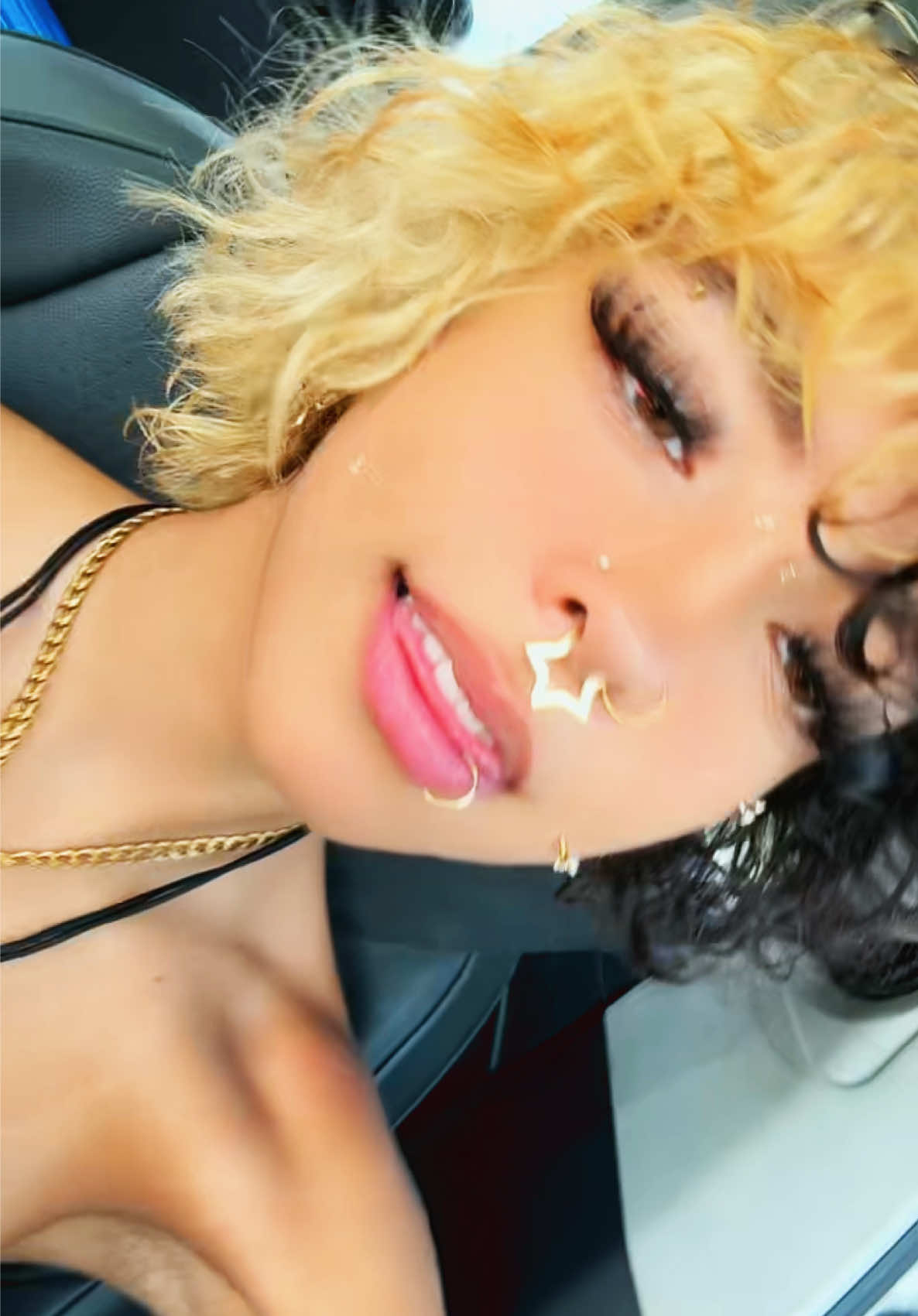 @bluntybe.e