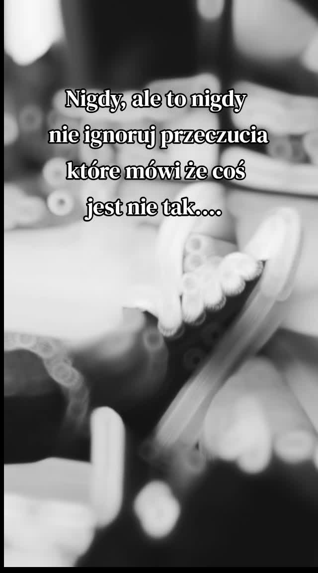 @☘ ᘻᵃʳ_Ꮆ🅾️ ☘