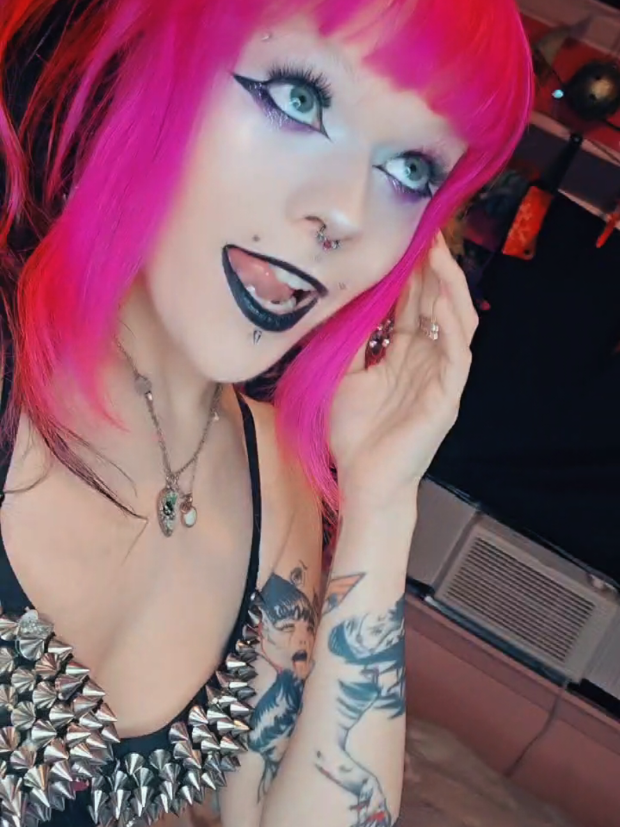 @spooky_0negative