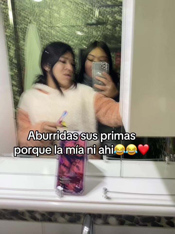 @Arianaa